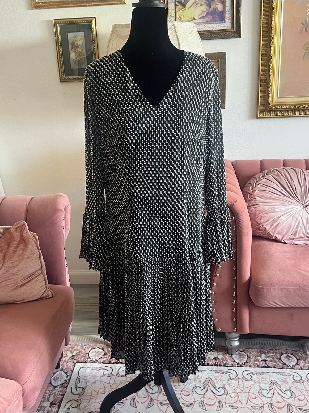 The Limited Black & White Printed V-Neck Long Sleeve Flared Dress
